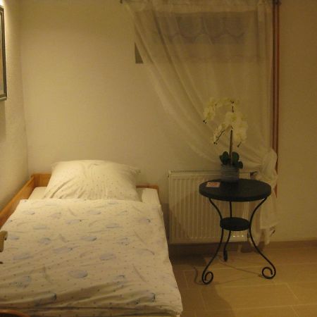 Main-Kinzig Gaestewohnung Hasselroth Kültér fotó